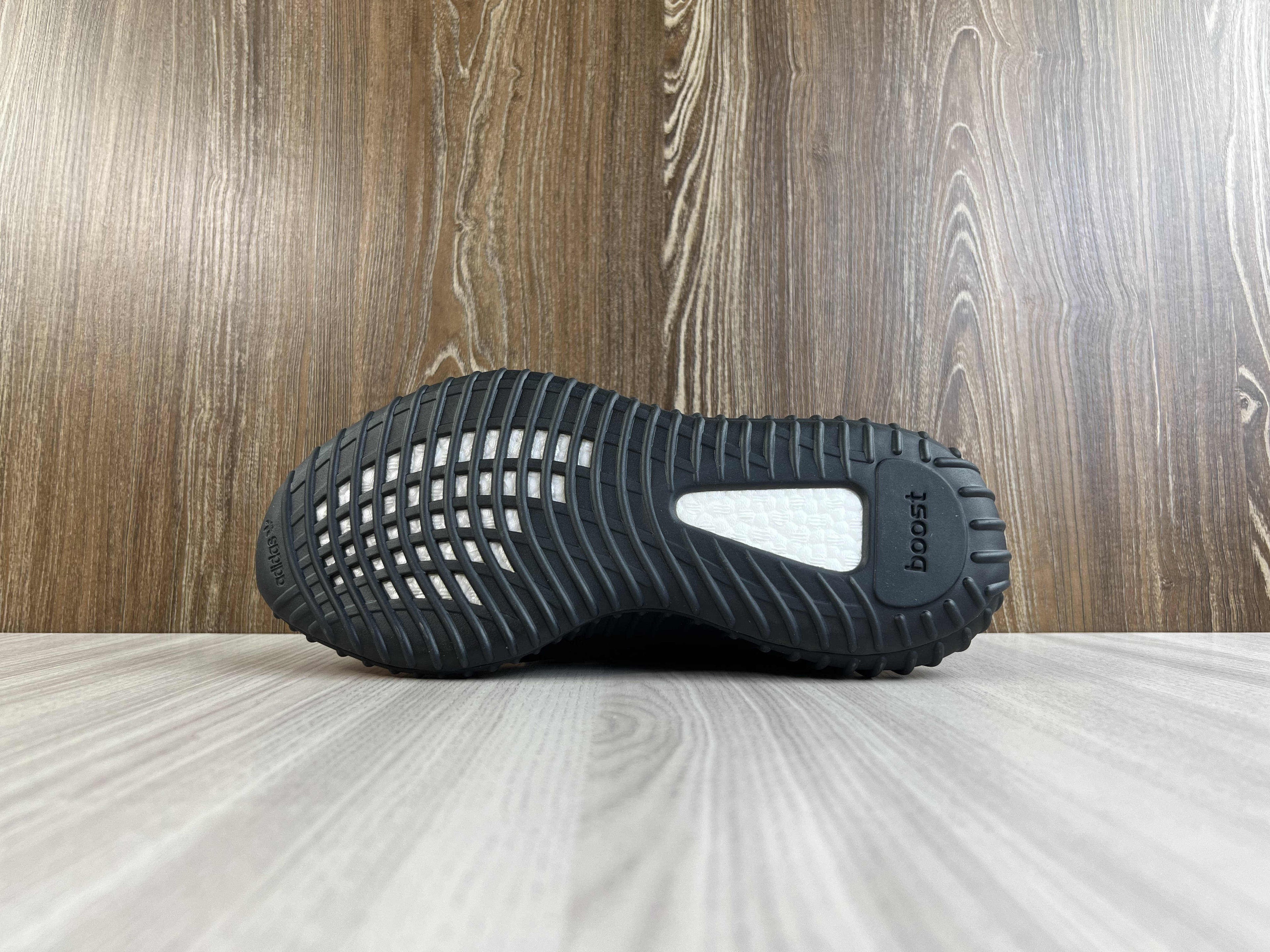 adidas Yeezy Boost 350 V2 Dazzling Blue