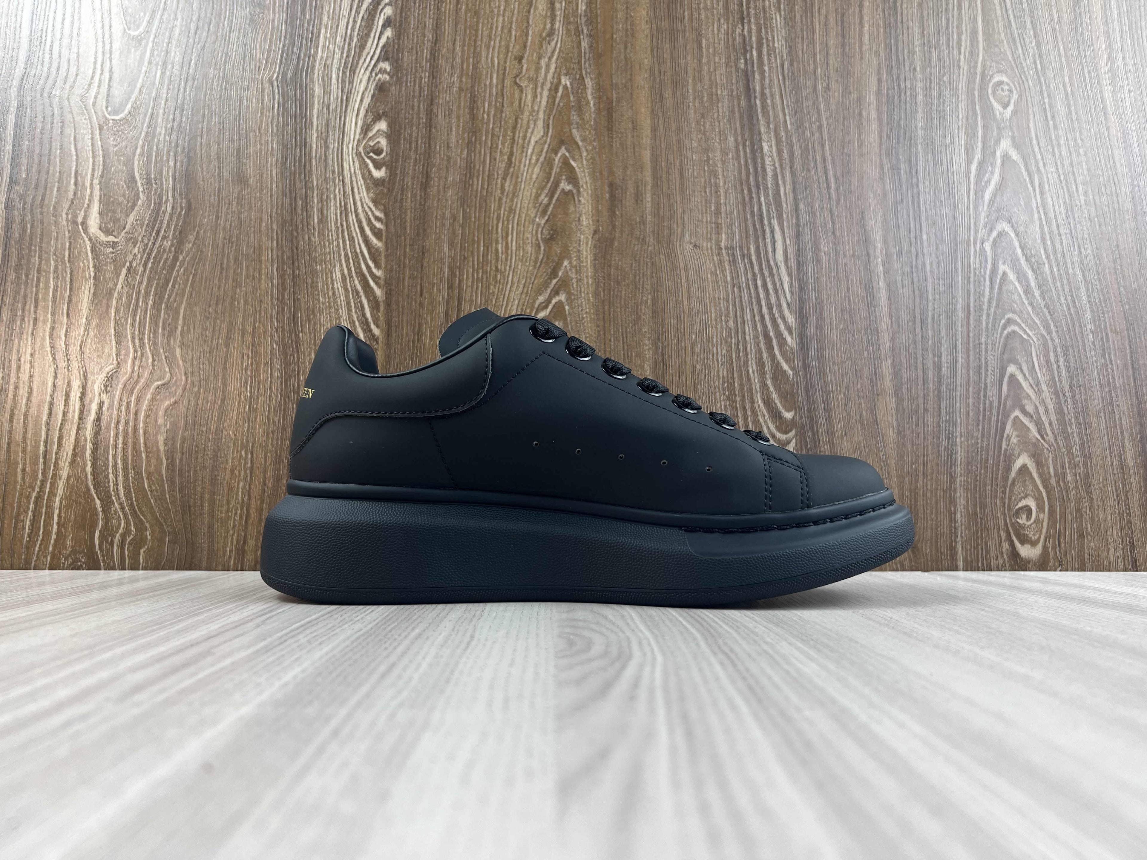 Alexander McQueen Oversized Black