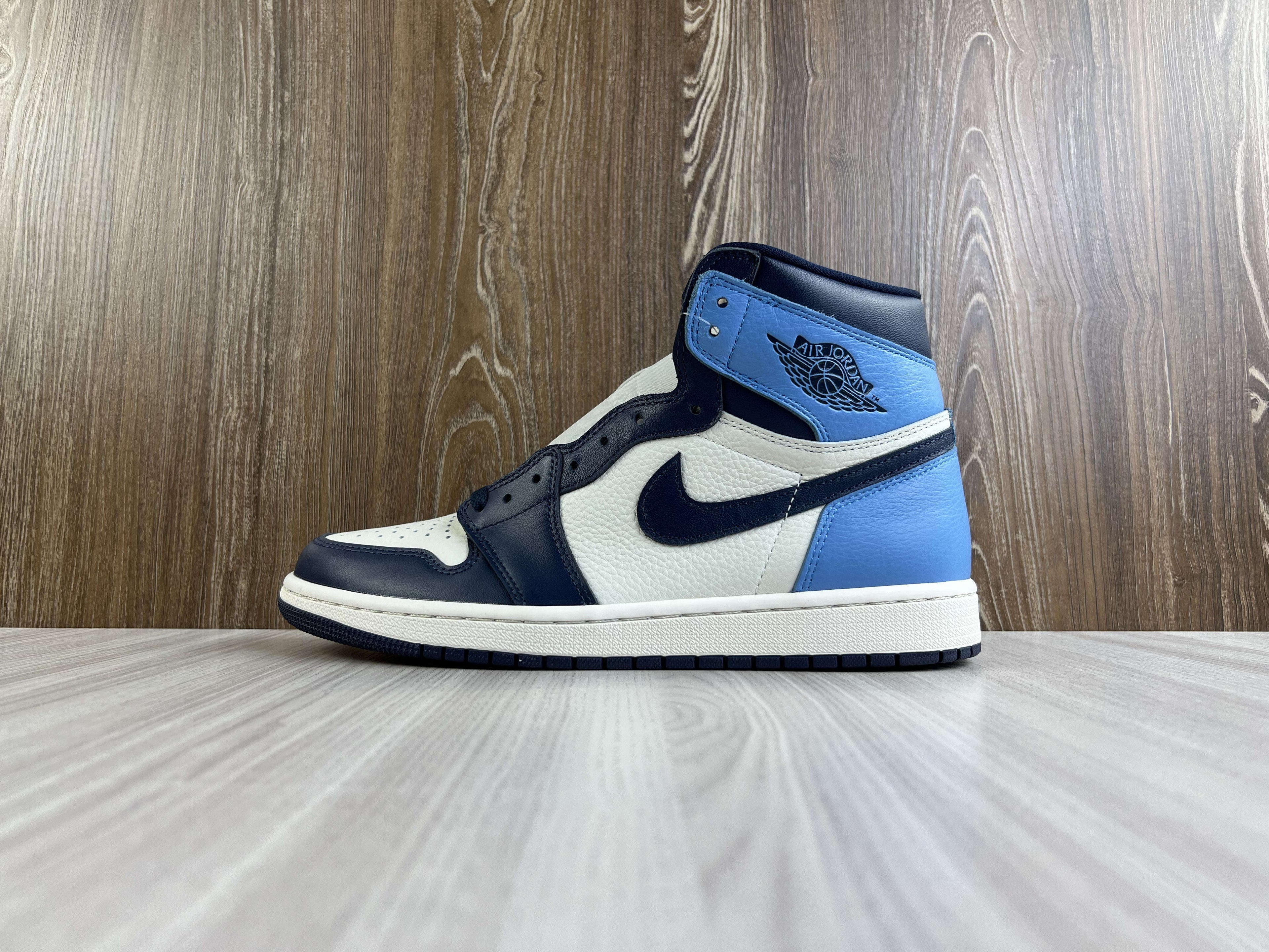 Jordan 1 Retro High Obsidian