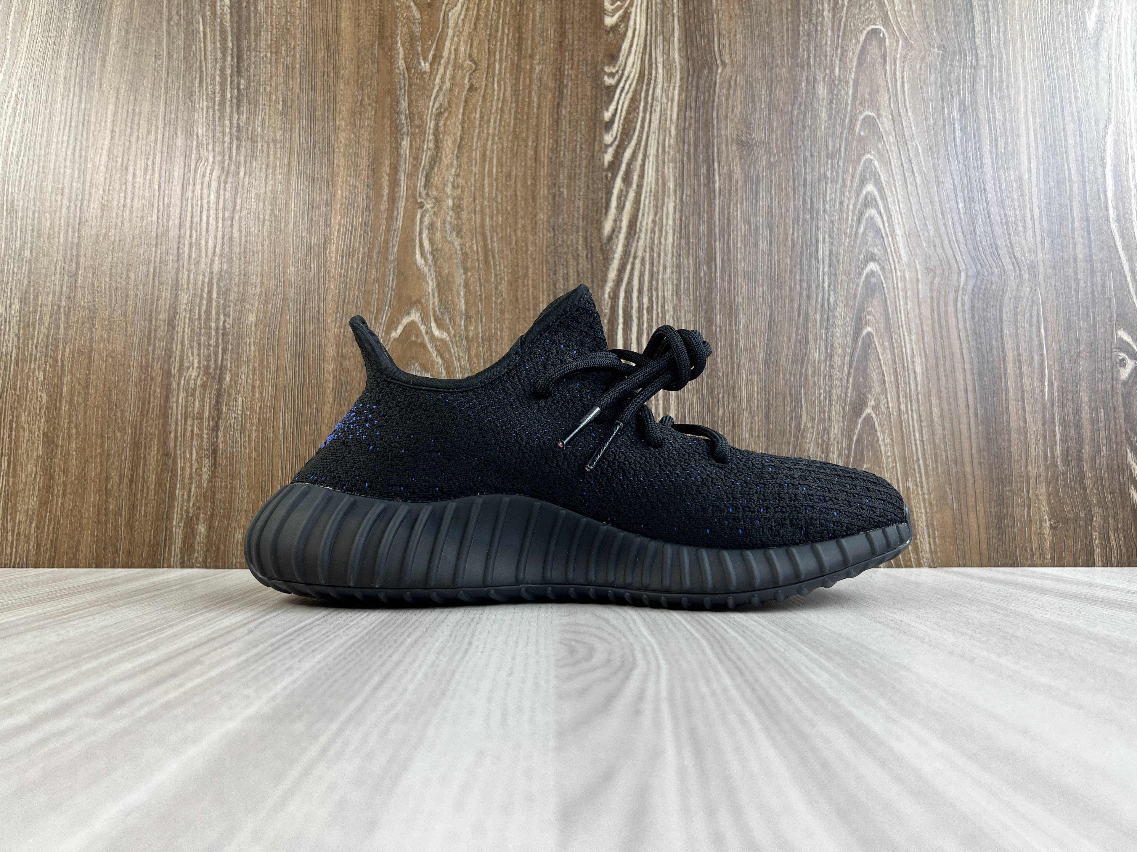 adidas Yeezy Boost 350 V2 Dazzling Blue