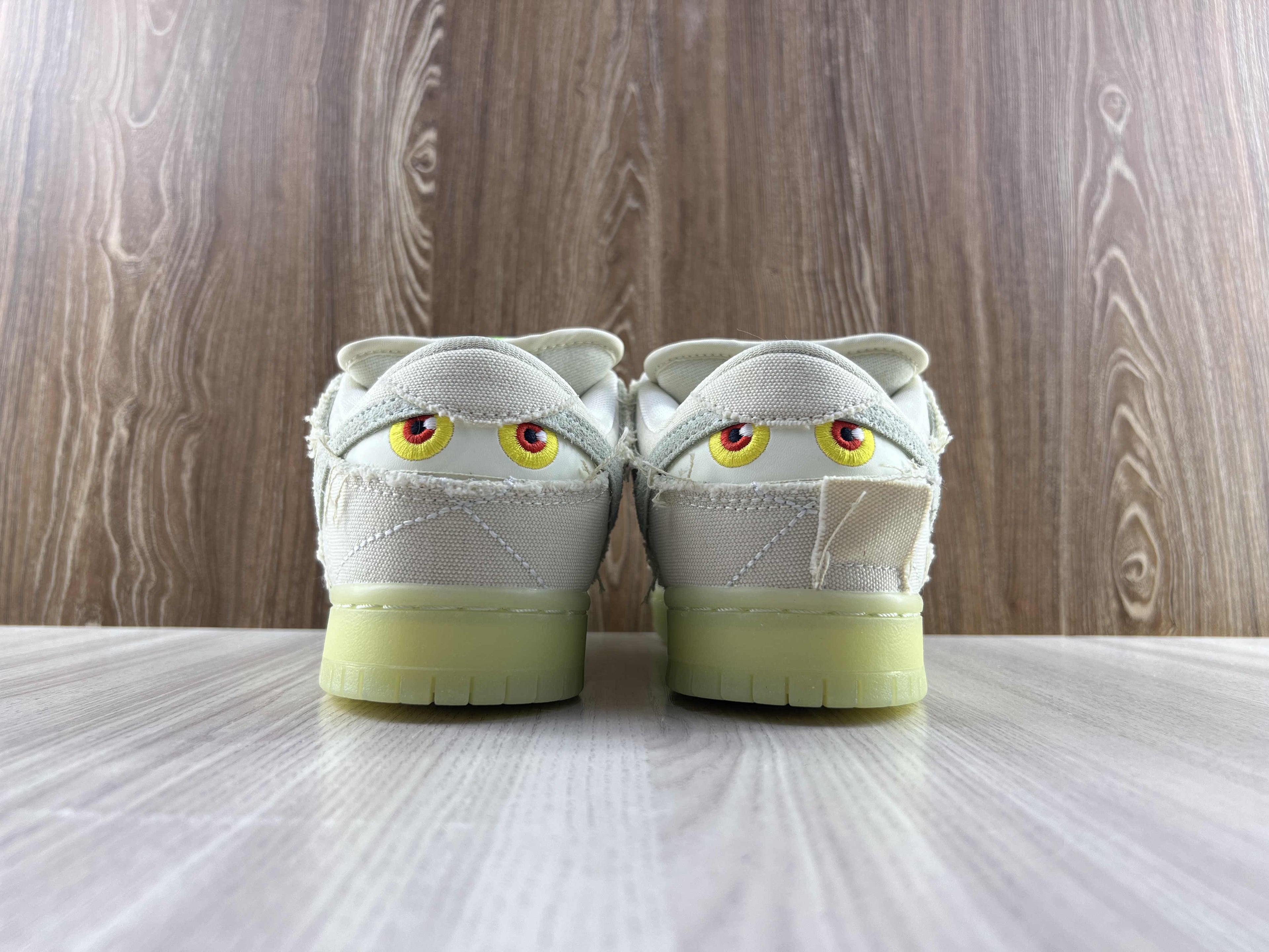 Nike SB Dunk Low Mummy