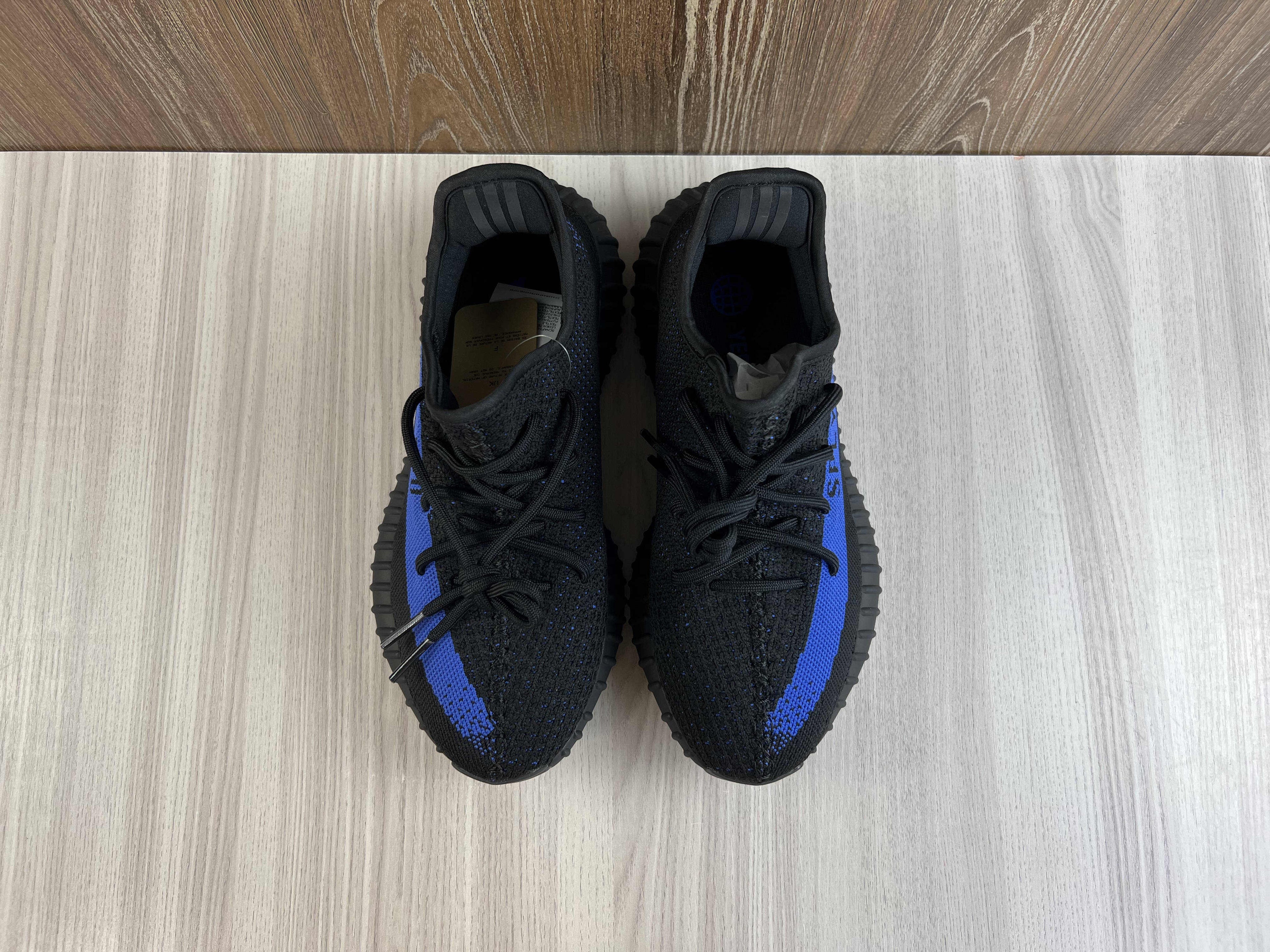 adidas Yeezy Boost 350 V2 Dazzling Blue
