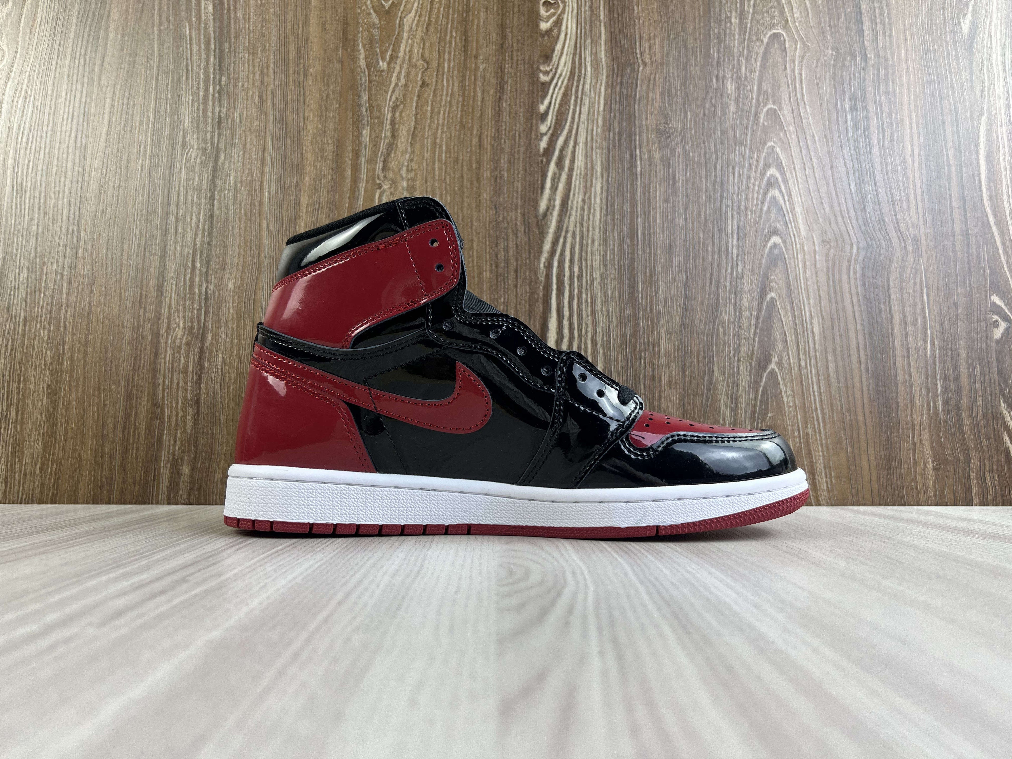Jordan 1 Retro High OG Patent Bred