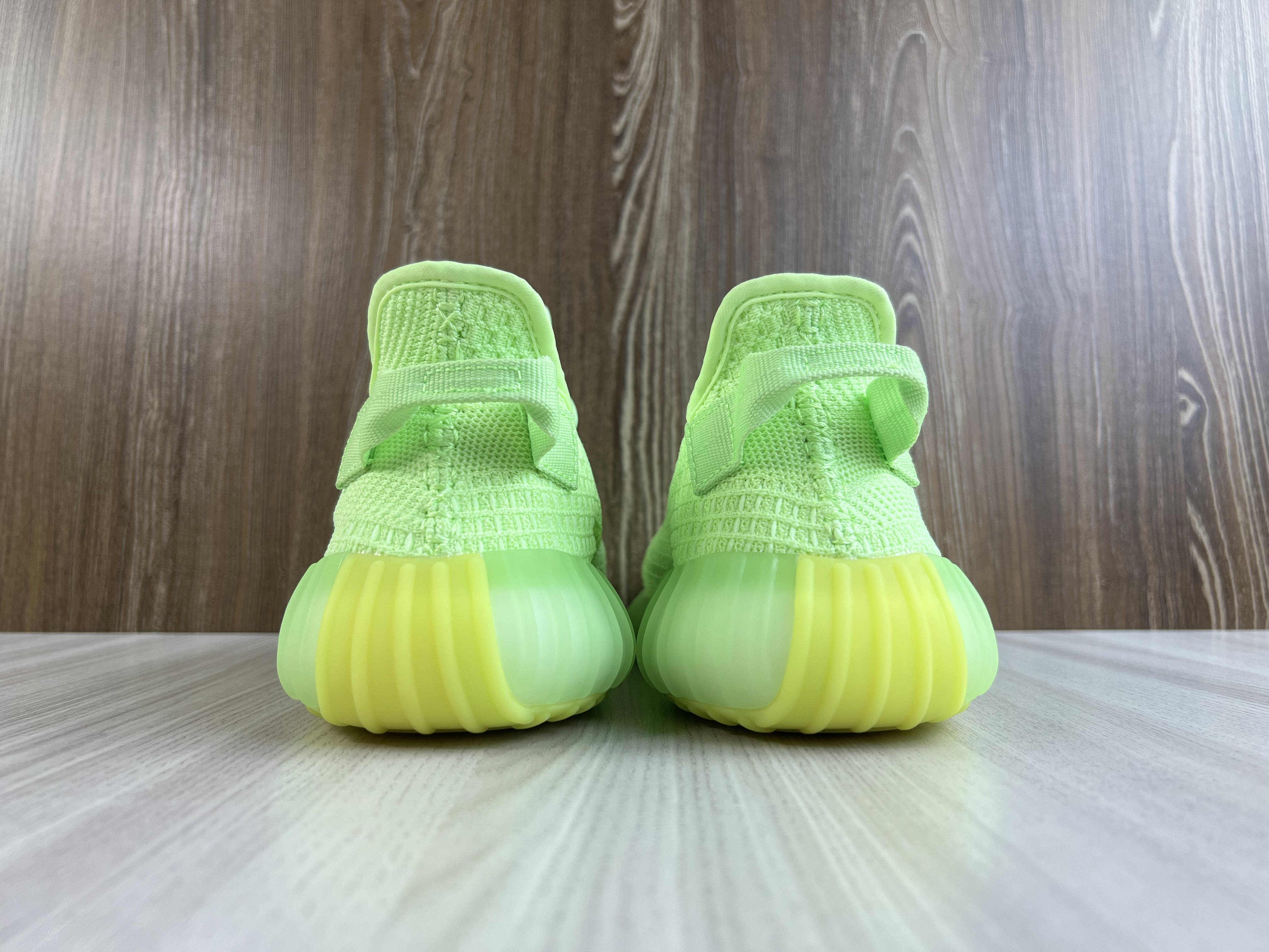 adidas Yeezy Boost 350 V2 Glow