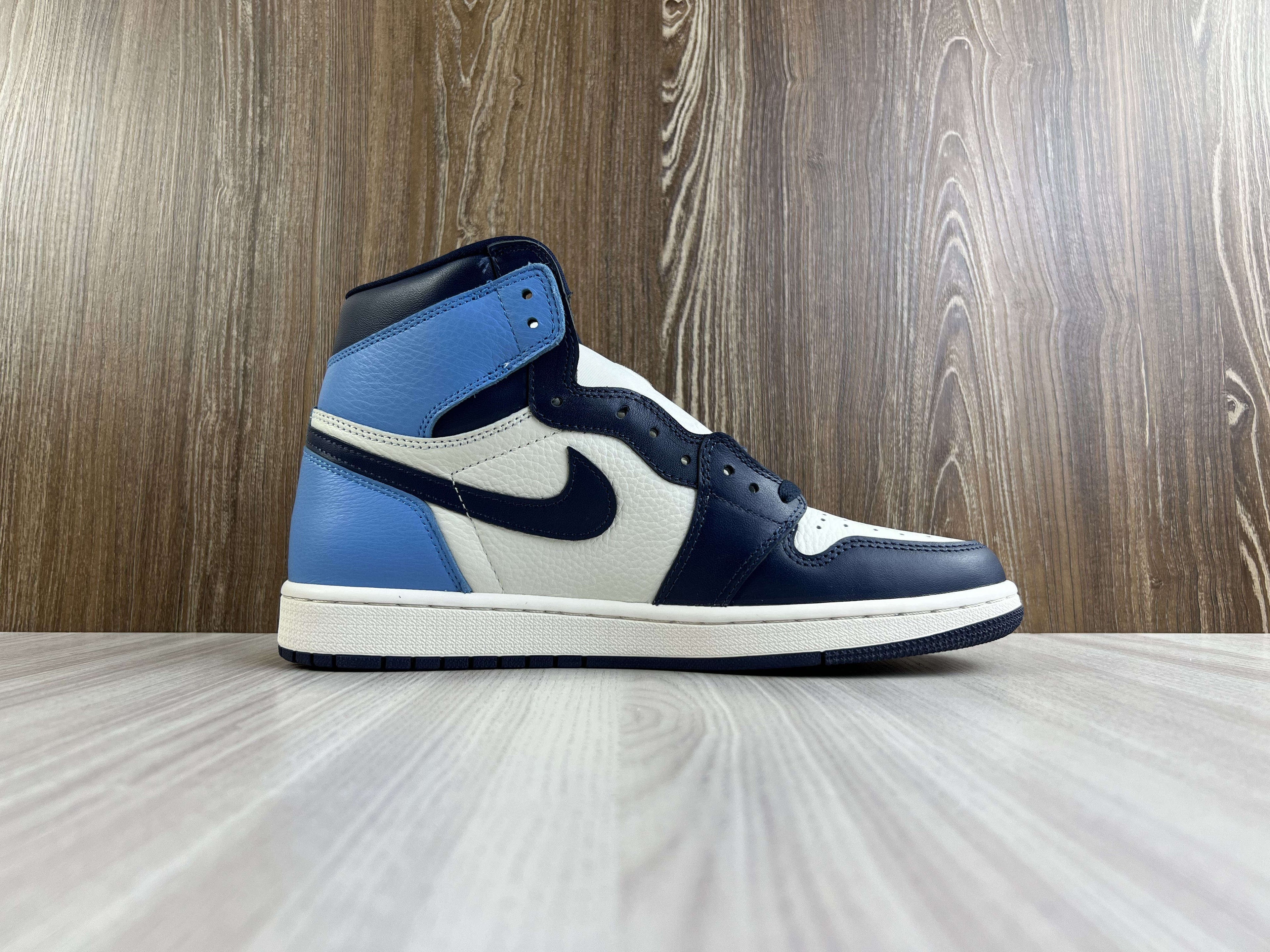 Jordan 1 Retro High Obsidian