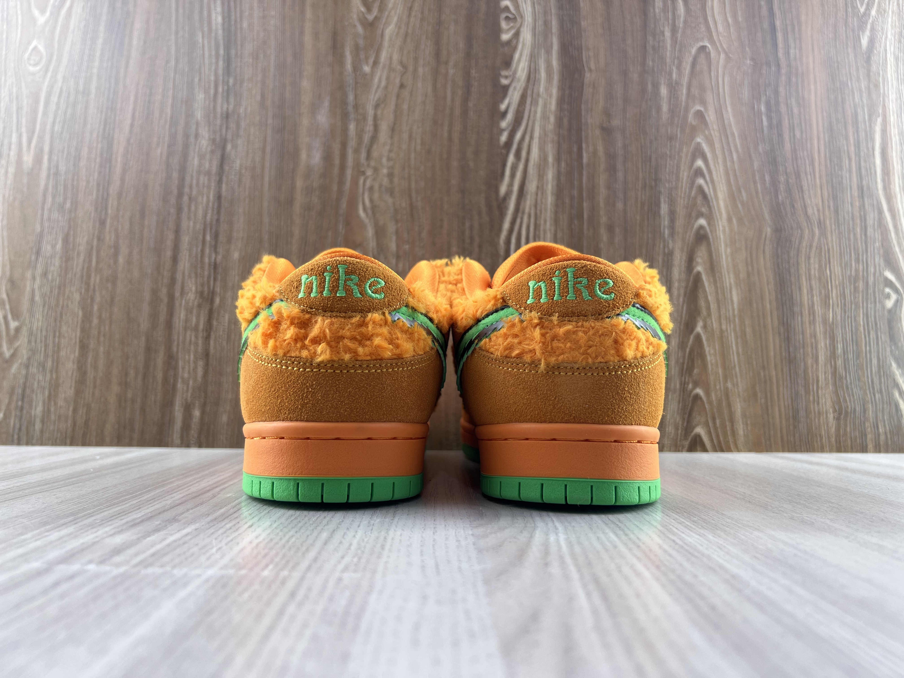 Nike SB Dunk Low Grateful Dead Bears Orange