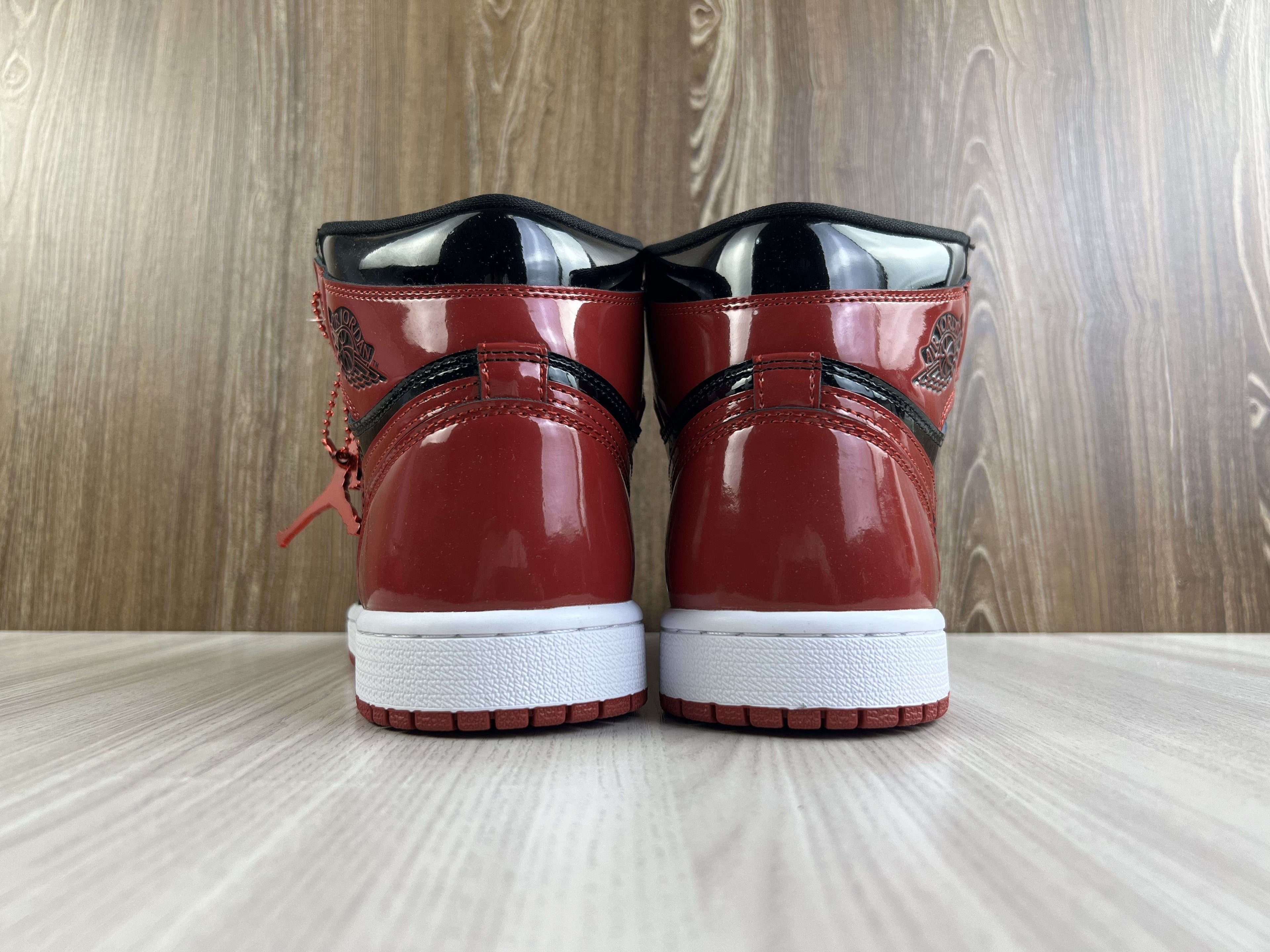 Jordan 1 Retro High OG Patent Bred