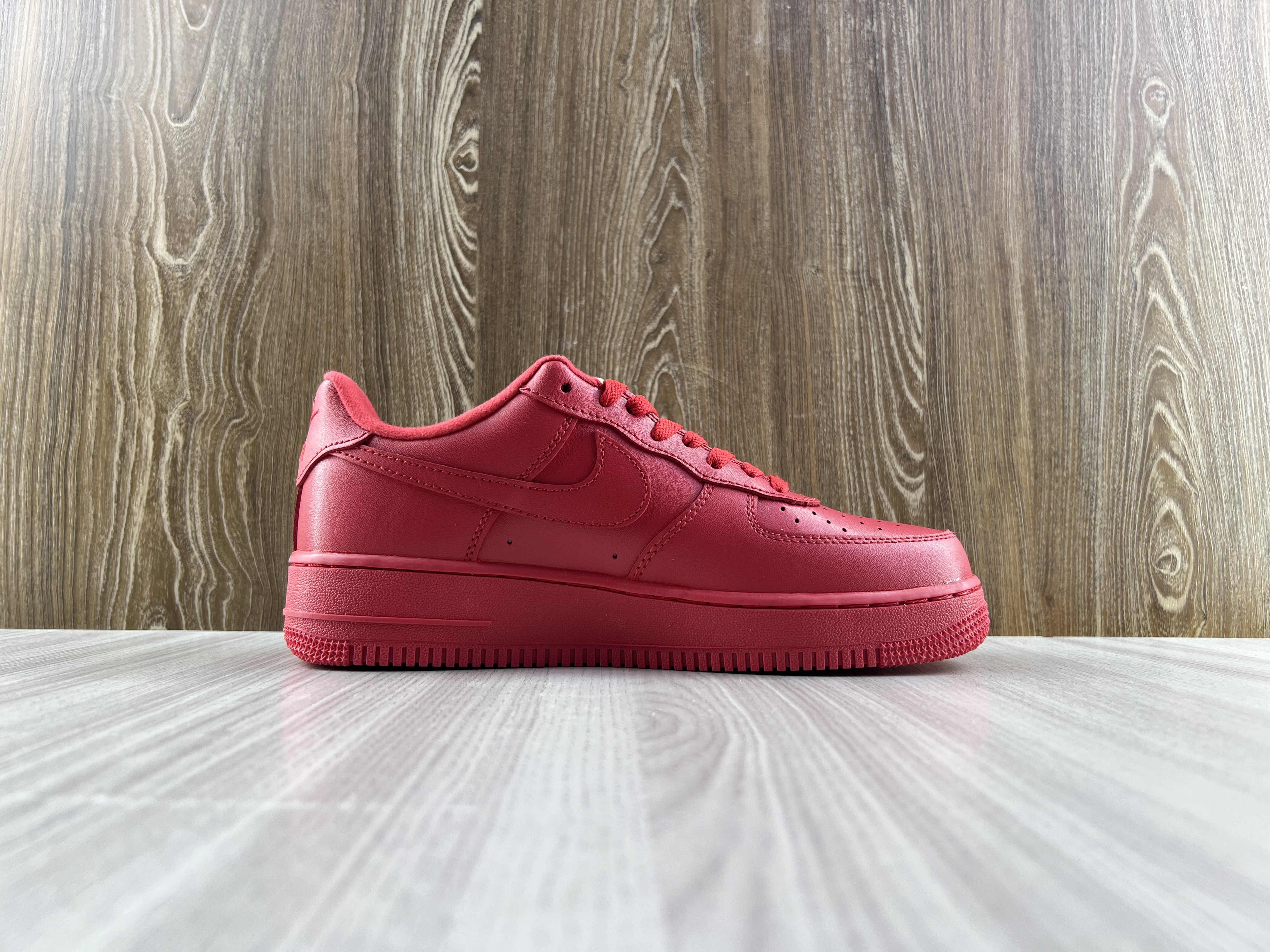 Nike Air Force 1 Low Triple Red