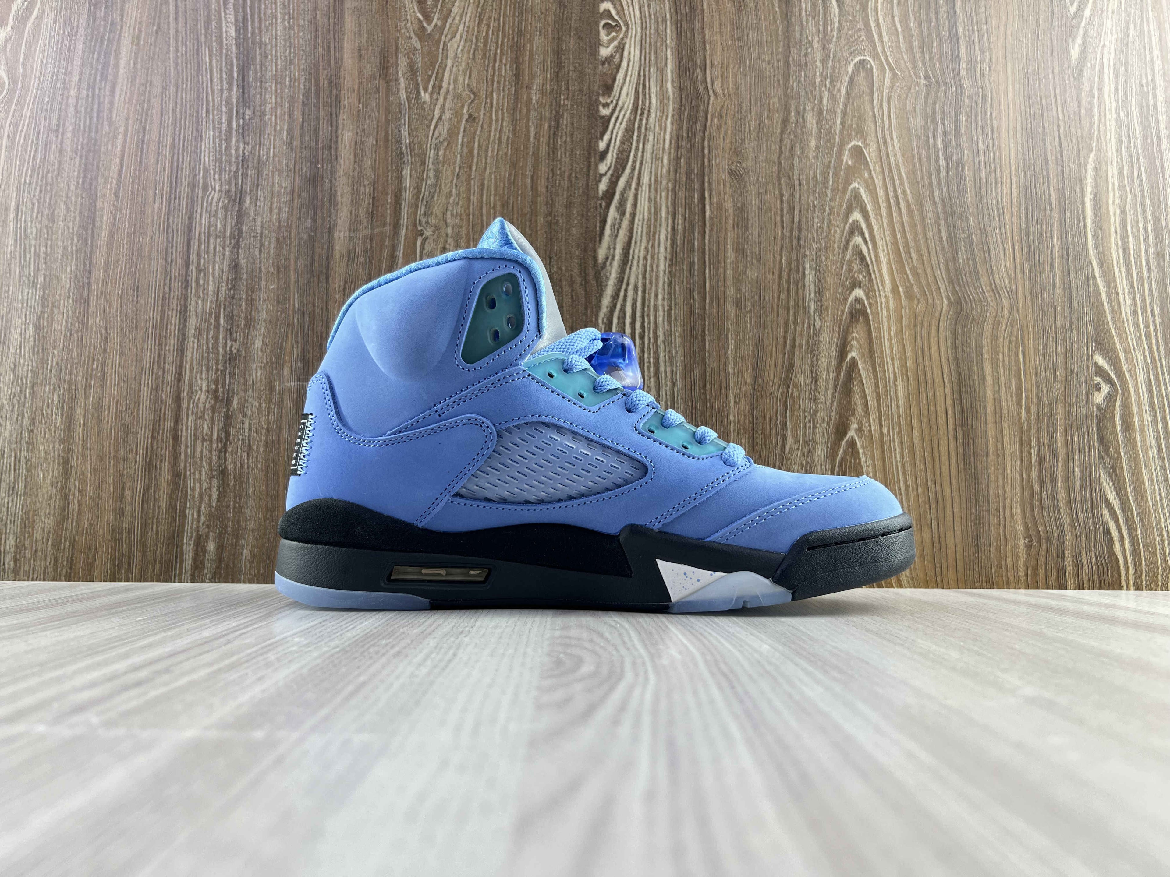 Jordan 5 Retro UNC University Blue